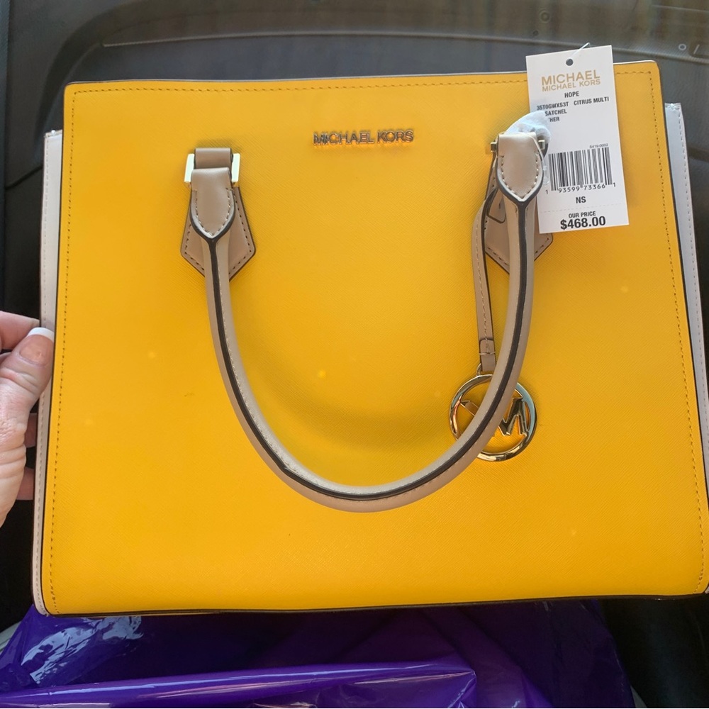 Authentic Michael Kors Handbag BrandNew with Tags, Yellow, White Gold hardware
